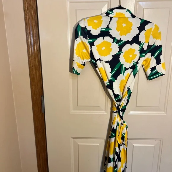 Diane Von Furstenberg | Dresses | Diane Von Furstenberg Wrap Dress |  Poshmark